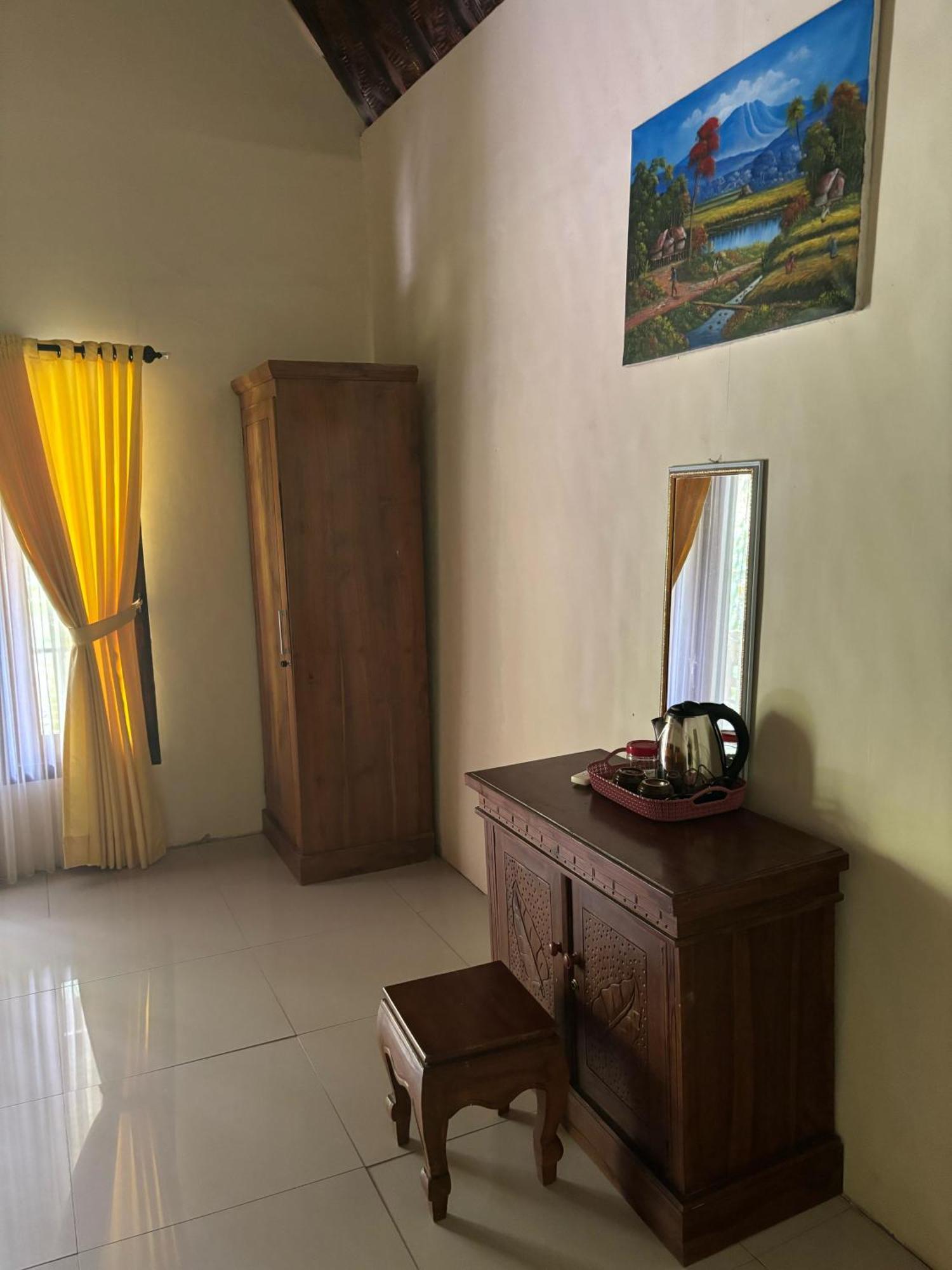Kubu Artha Bungalow Nusa Penida Ped Exterior photo