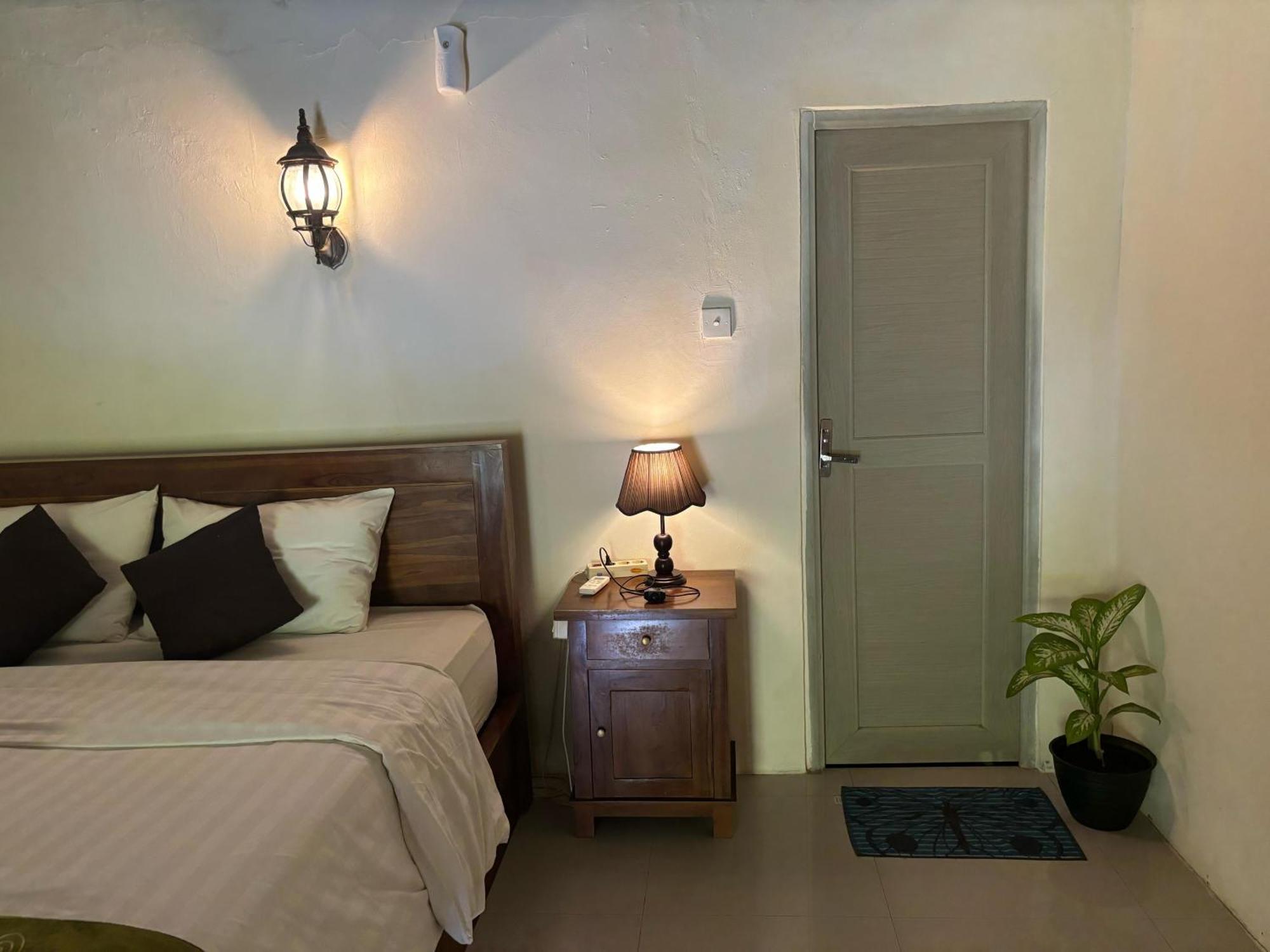 Kubu Artha Bungalow Nusa Penida Ped Exterior photo