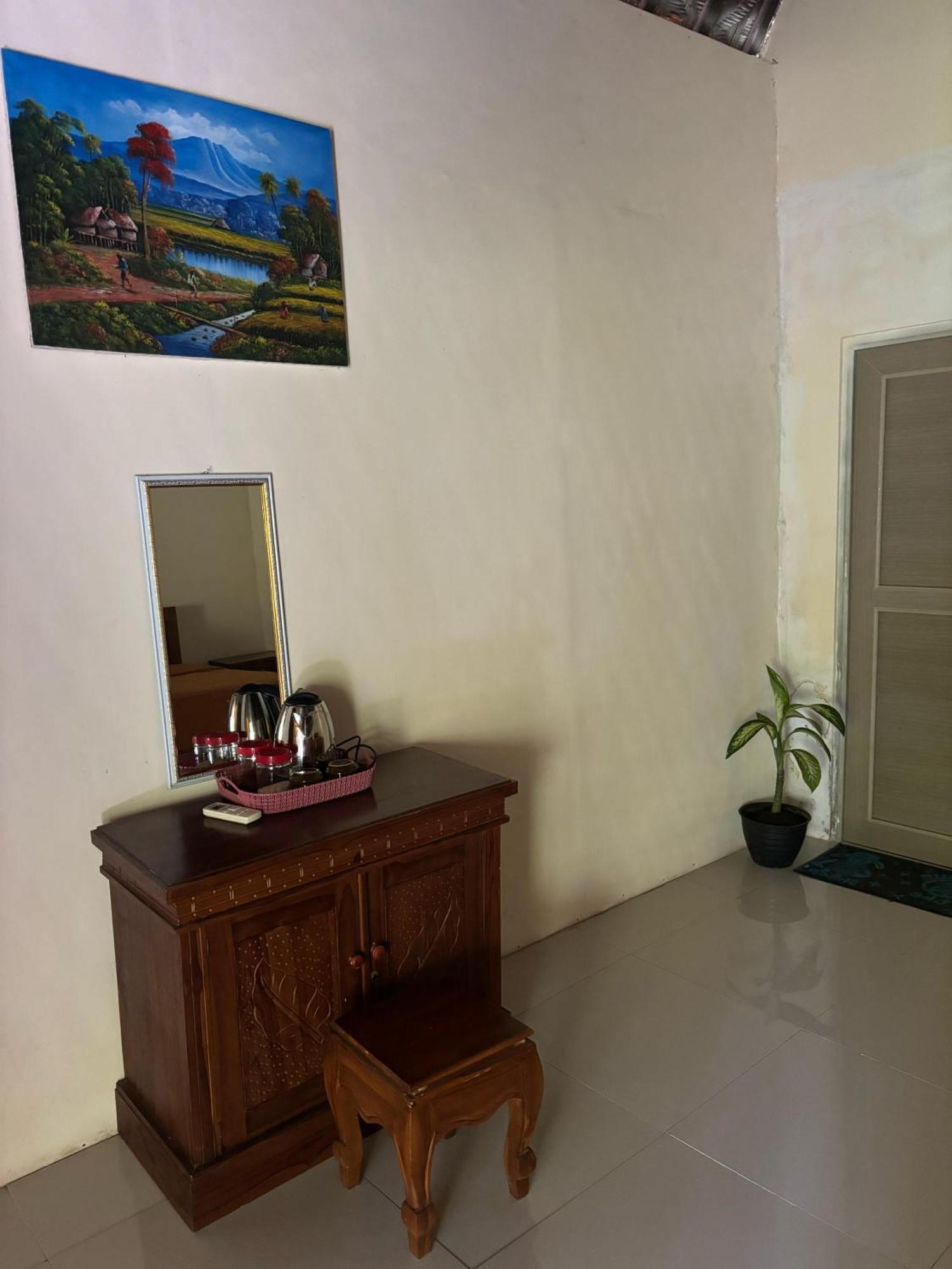 Kubu Artha Bungalow Nusa Penida Ped Exterior photo