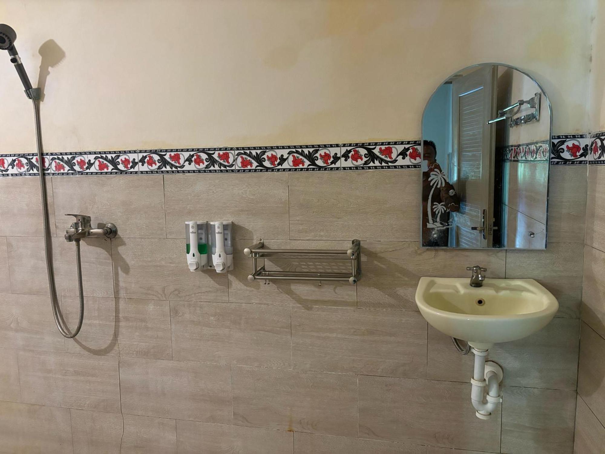 Kubu Artha Bungalow Nusa Penida Ped Exterior photo