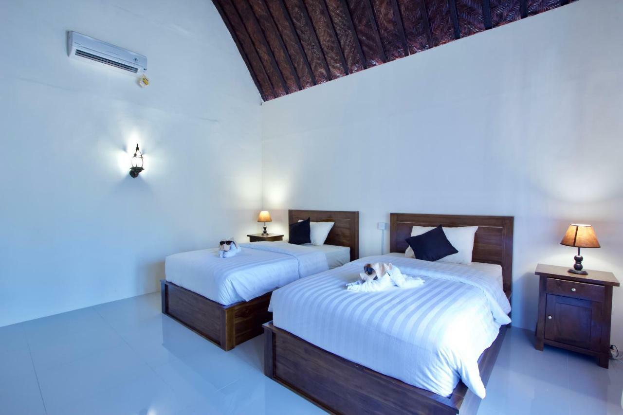 Kubu Artha Bungalow Nusa Penida Ped Exterior photo