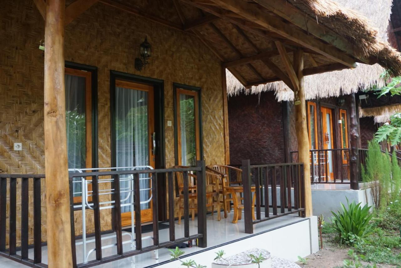Kubu Artha Bungalow Nusa Penida Ped Exterior photo